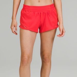lululemon hotty hot shorts 2.5 low rise carnation red size 8